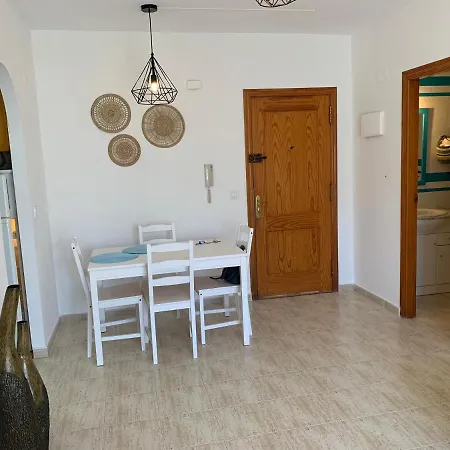 Torrevieja Apartamento Διαμέρισμα *